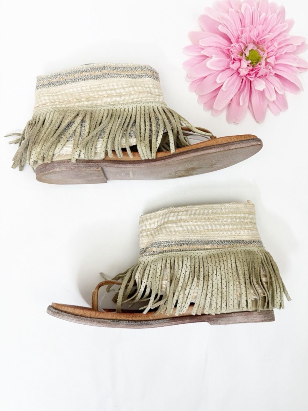 Free People Wonderland Fringe Moc Leather Sandals Pearl Boho Bohemian - Picture 7 of 12